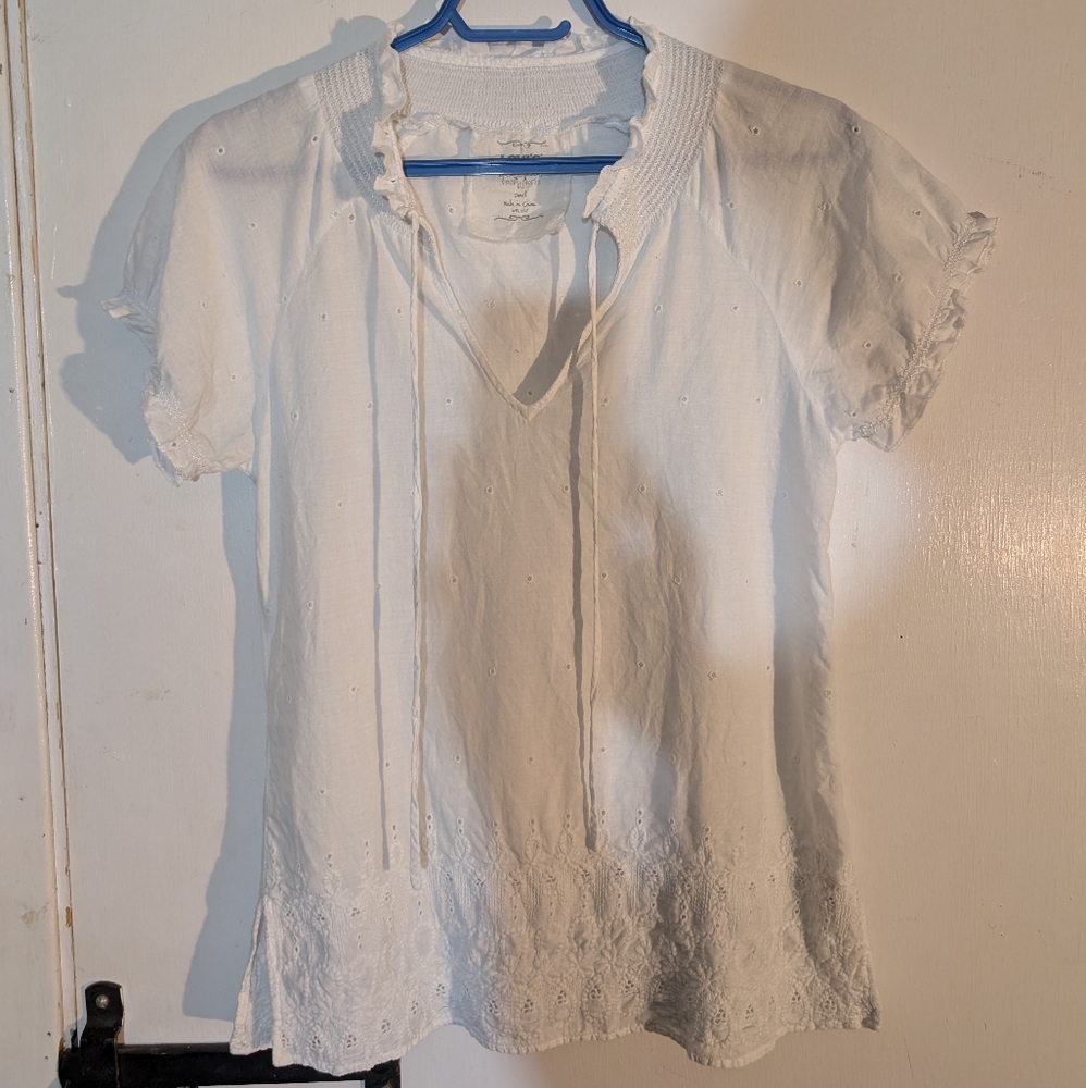 Women's White Top, Size Small & Levi's Original Product.